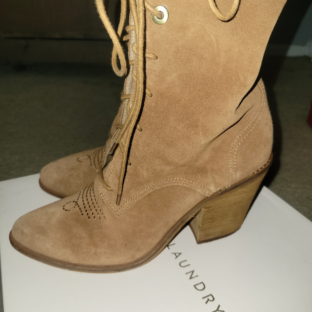 Chinese Laundry Tan Suede Women's Boots